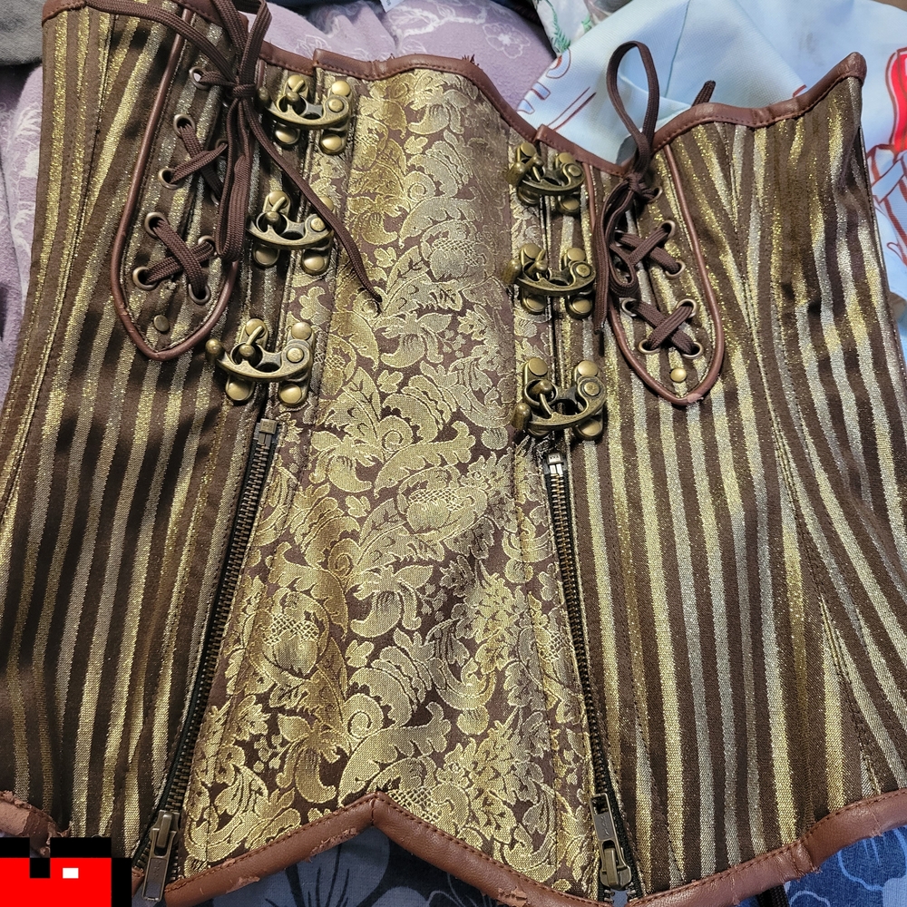 Source Unknown Gold and Brown Crop Top for Cocktail Nights